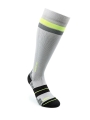 podkolanówki-sportowe-dryarn-800_silver_yellow-front.jpg